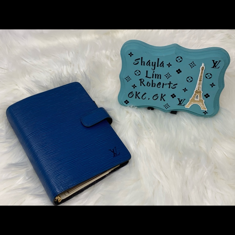 Louis Vuitton blue epi agenda mm